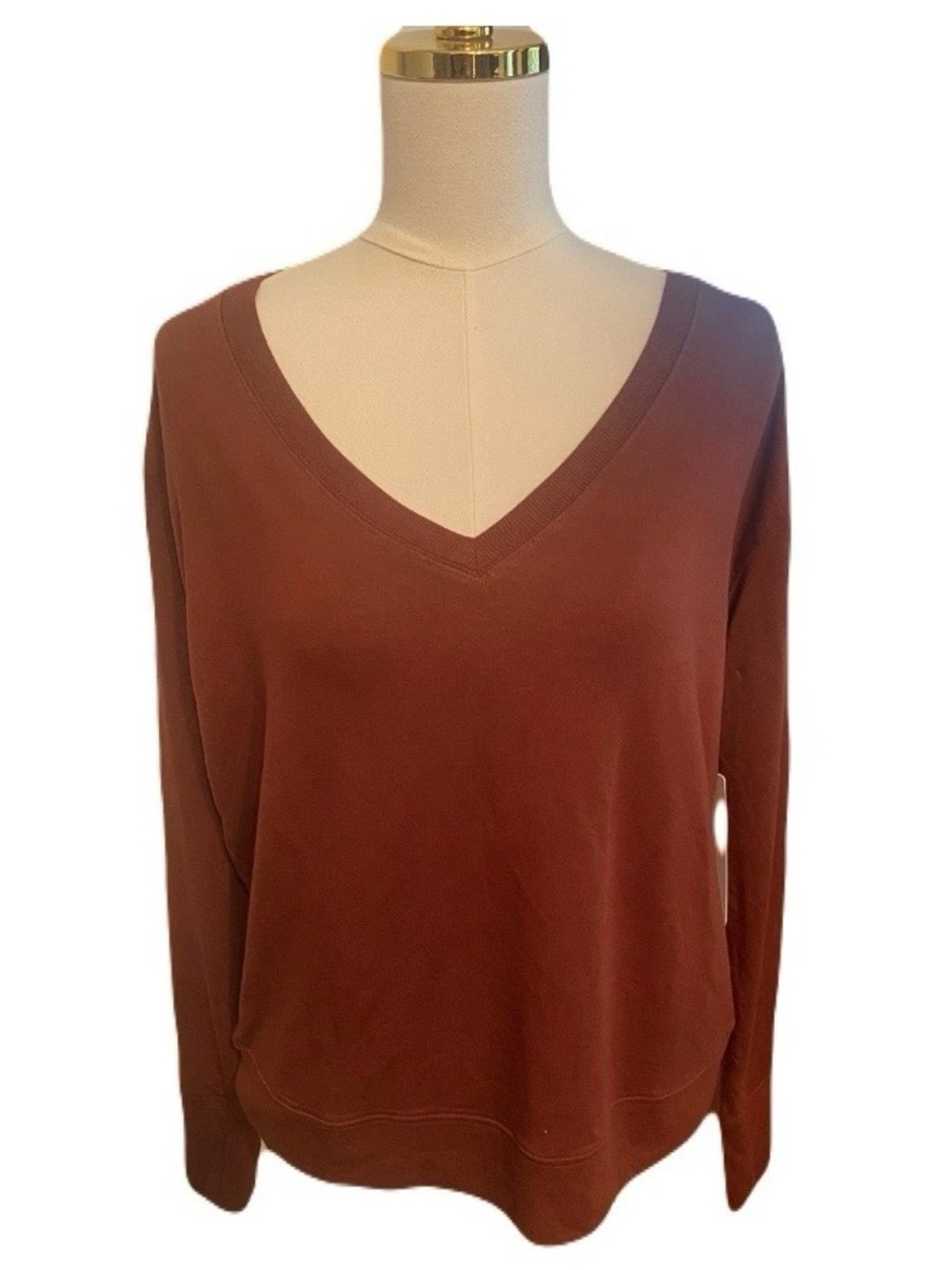 Athleta Long Sleeve Top Large Copper Brown V Neck Lightweight Thumb Holes - Picture 2 of 8